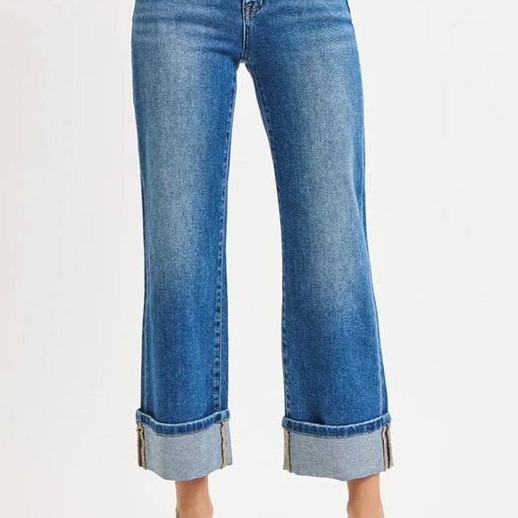 ✨NWT RISEN Full Size Mid Rise Crop Straight Cuffed Jeans Plus Size - Picture 2 of 6
